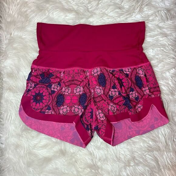 Lululemon Ready To Roll Short - Picture 6 of 11